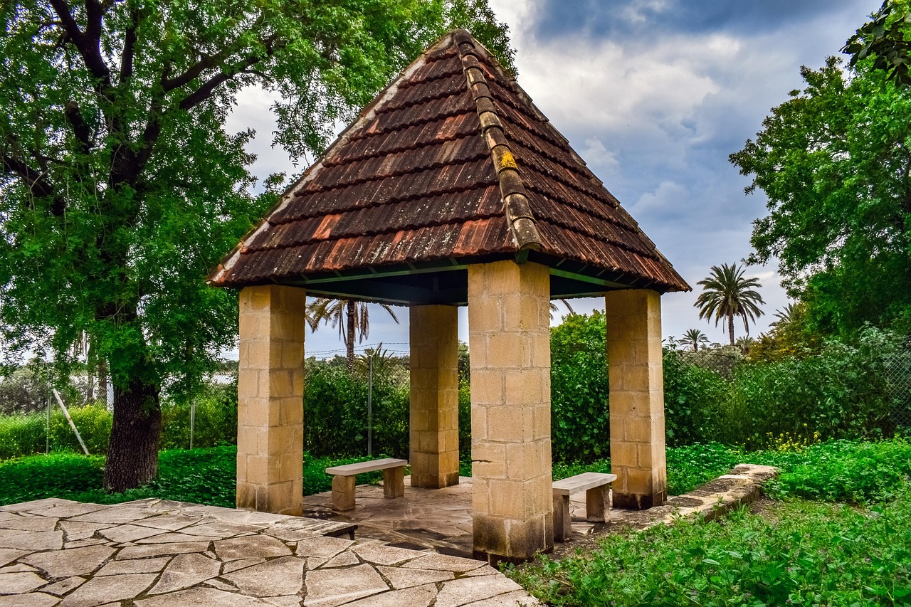 Quanto costa realmente un gazebo da giardino? Tutto quello che devi sapere [Aggiornato]